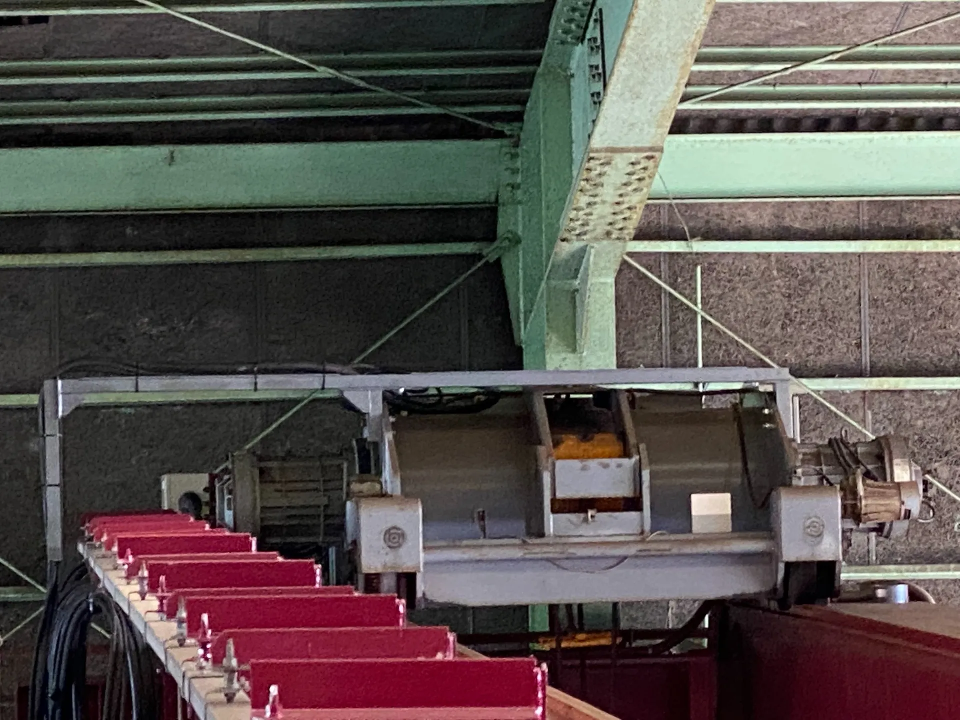 S社様 横行給電ブラケット取替工事